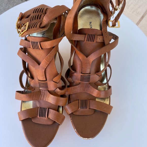 Nine West wooden wedge gladiator sandals - Picture 2 of 10